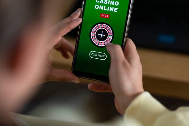 Live dealer managing Fishing Games round on dafatoto slot